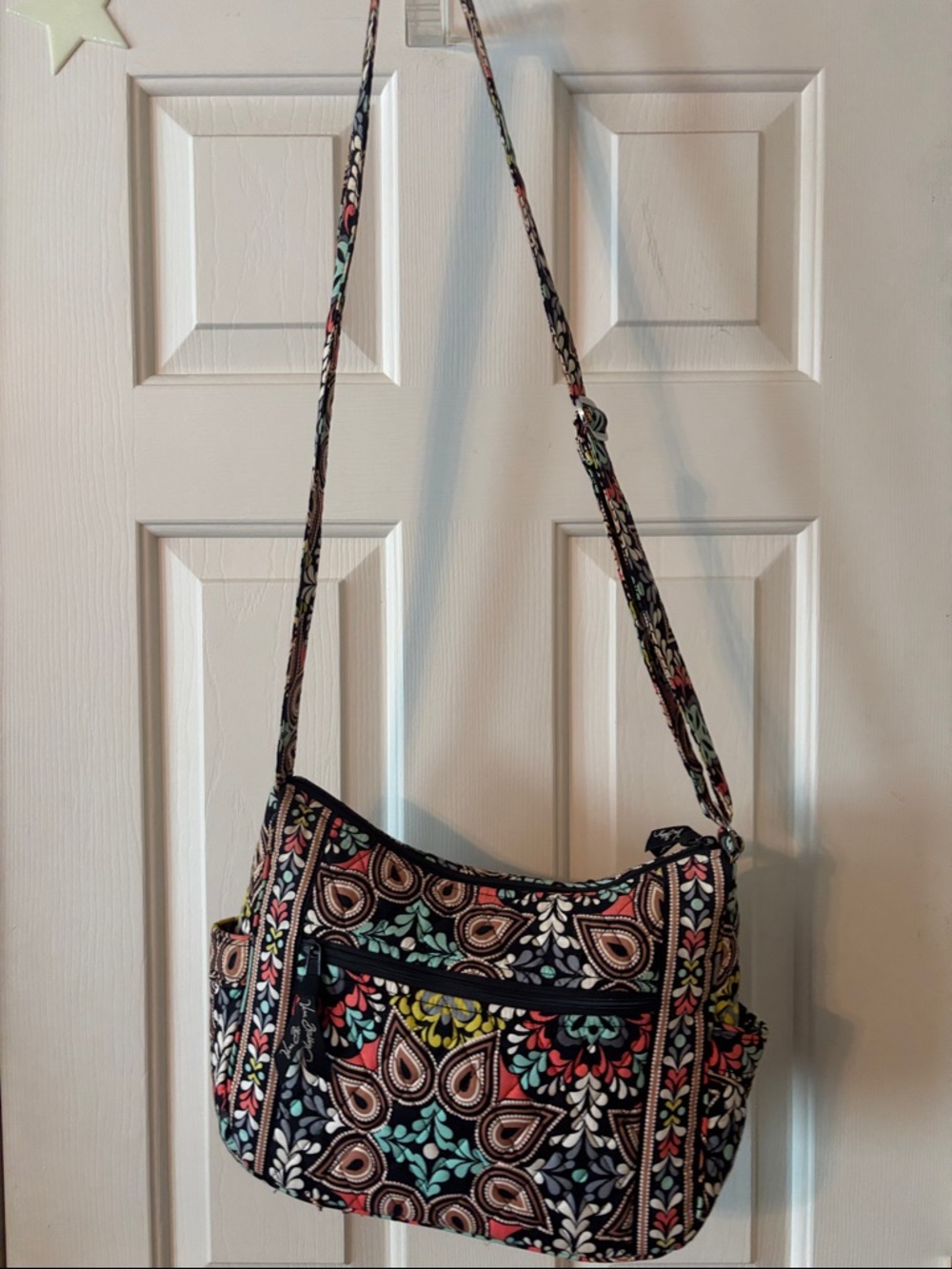 Quilted Floral Crossbody Shoulder Bag - Black Multicolor